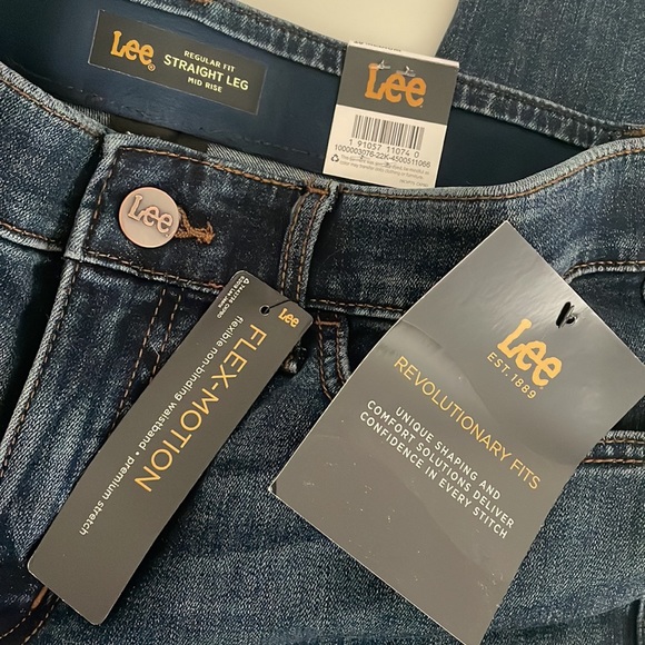 Lee Womens Regular Fit Straight Leg -Flex Motion- Mid Rise- Dark Wash Jeans- 10M - Picture 6 of 14